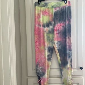Plus size Simply Southern tie dye leggings